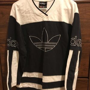 Vintage adidas sweatshirt